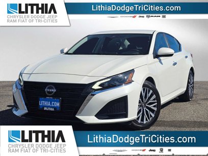 Used 2023 Nissan Altima 2.5 SV