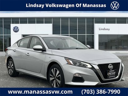 Used 2021 Nissan Altima 2.5 SV w/ SV Premium Package