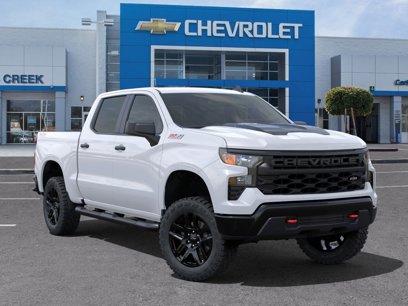 New 2025 Chevrolet Silverado 1500 Custom Trail Boss w/ LPO, Dark Essentials Package