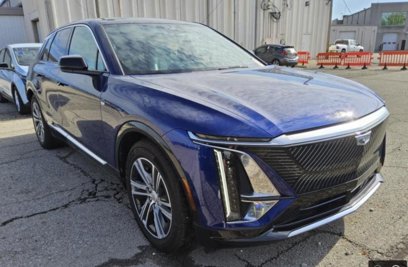 Used 2024 Cadillac Lyriq Luxury w/ LPO, Floor Liner Package
