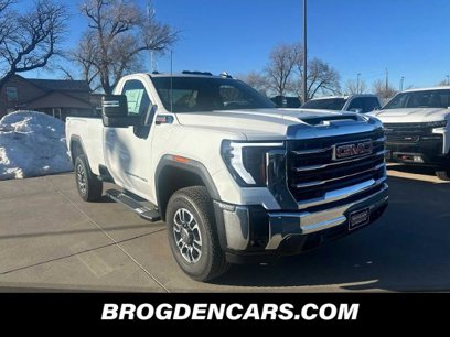New 2025 GMC Sierra 3500 SLE