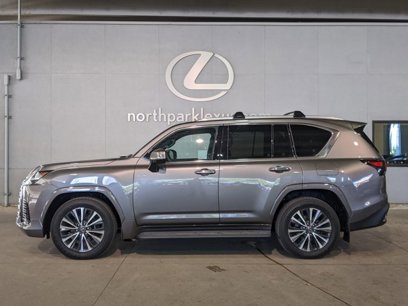 Certified 2025 Lexus LX 600 4WD w/ Premium Package