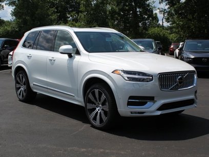 New 2025 Volvo XC90 B6 Ultra