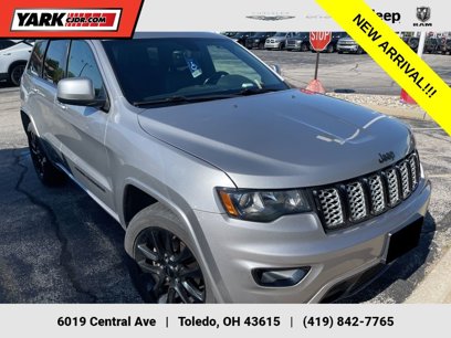 Used 2017 Jeep Grand Cherokee Altitude