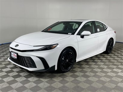 New 2025 Toyota Camry SE w/ Multimedia Upgrade Package