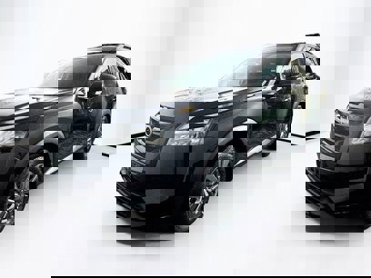 New 2025 Nissan Pathfinder SV w/ SV Premium Package