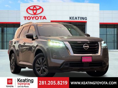 Used 2024 Nissan Pathfinder SV