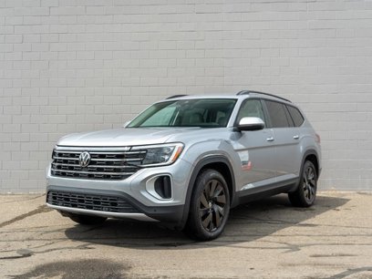 Certified 2024 Volkswagen Atlas SE w/ Black Wheel Package