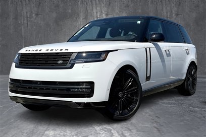 New 2025 Land Rover Range Rover Long Wheelbase SE
