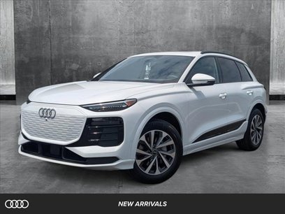 New 2025 Audi Q6 e-tron Premium Plus