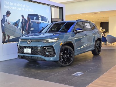 New 2025 Volkswagen Tiguan SE R-Line