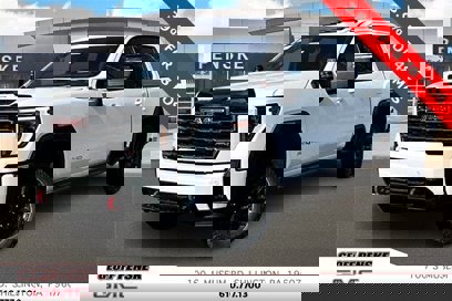 New 2025 GMC Sierra 2500 AT4 w/ AT4 Premium Plus Package