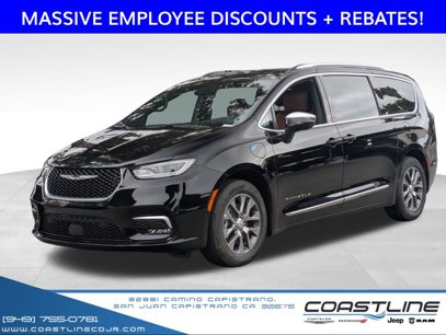 New 2025 Chrysler Pacifica Pinnacle