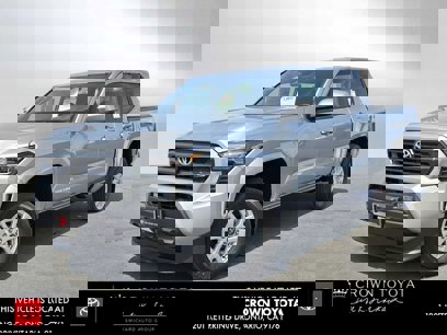 New 2025 Toyota Tacoma SR5