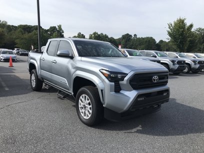 New 2024 Toyota Tacoma SR5