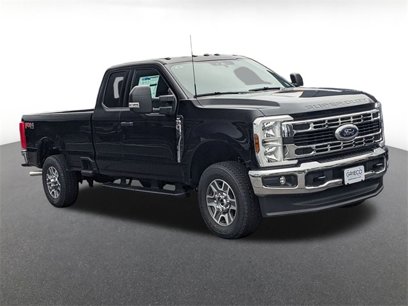 New 2025 Ford F350 XLT w/ FX4 Off-Road Package