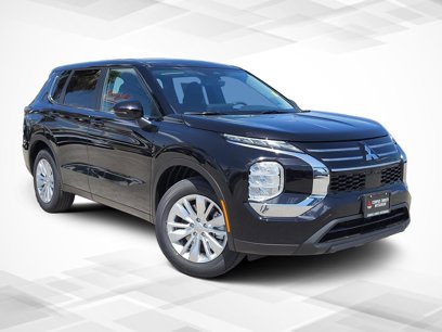 New 2025 Mitsubishi Outlander ES