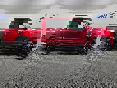 New 2025 Ford F350 4x4 Crew Cab Super Duty