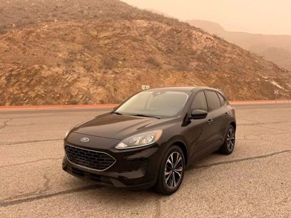 Used 2021 Ford Escape SE w/ SE Sport Appearance Package