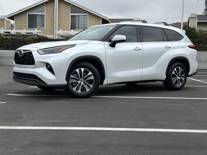 Used 2022 Toyota Highlander XLE