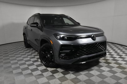 New 2025 Volkswagen Tiguan SE R-Line