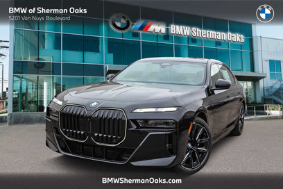 New 2025 BMW 750e xDrive w/ Executive Package