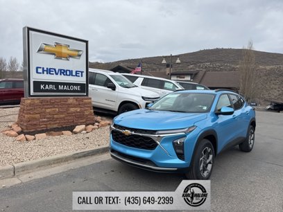 New 2025 Chevrolet Trax LT w/ Sunroof Package