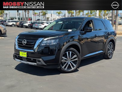 New 2025 Nissan Pathfinder Platinum w/ Cargo Package