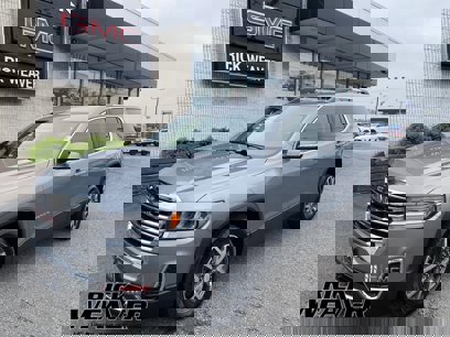 Used 2023 GMC Acadia SLE w/ Driver Convenience Package