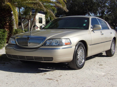 Used 2006 Lincoln Town Car Designer Series