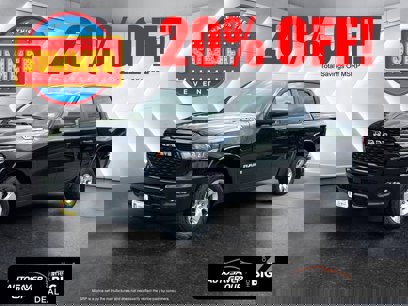 New 2025 RAM 1500 4x4 Crew Cab