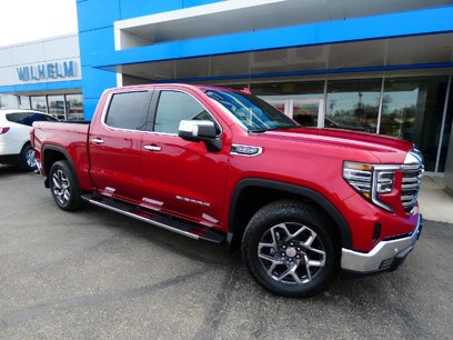 New 2025 GMC Sierra 1500 SLT w/ SLT Premium Plus Package