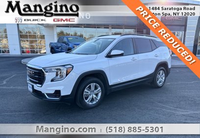 New 2023 GMC Terrain SLE w/ Driver Convenience Package