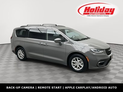 Used 2022 Chrysler Pacifica Touring-L