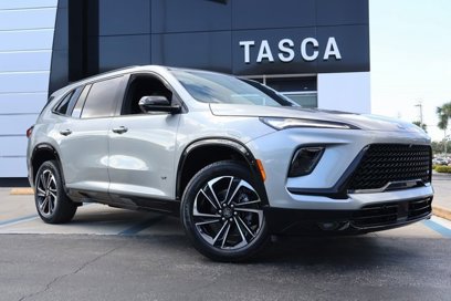 New 2025 Buick Enclave Sport Touring w/ Power Package