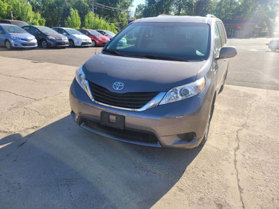 Used 2012 Toyota Sienna LE