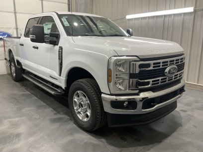 New 2025 Ford F250 XLT w/ FX4 Off-Road Package
