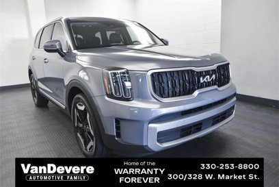 Used 2023 Kia Telluride EX w/ EX Captain's Chair Package
