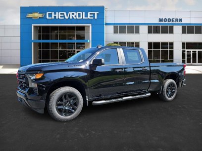 New 2025 Chevrolet Silverado 1500 Custom w/ Turbomax Blackout Package