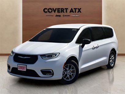 New 2025 Chrysler Pacifica Select