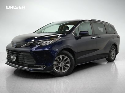 Used 2022 Toyota Sienna XLE