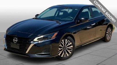 Used 2023 Nissan Altima 2.5 SV