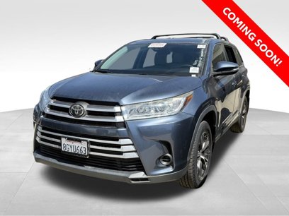 Used 2019 Toyota Highlander LE