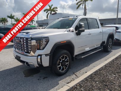 Used 2024 GMC Sierra 2500 Denali