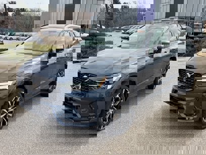 Certified 2025 Volvo XC60 B5 Plus w/ Protection Package Premier