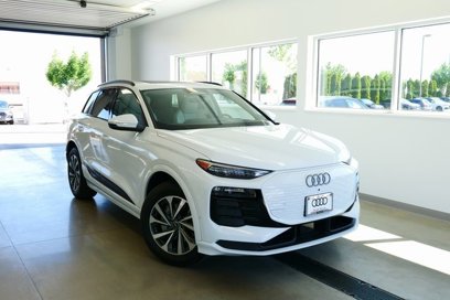 New 2025 Audi Q6 e-tron Premium Plus