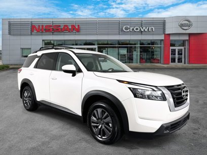 Used 2024 Nissan Pathfinder SV