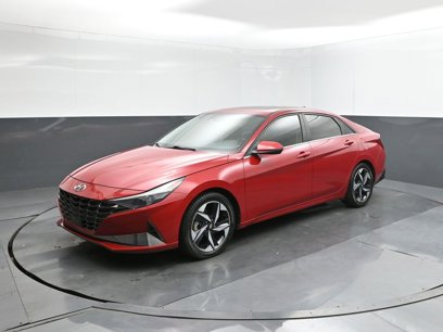 Used 2022 Hyundai Elantra SEL w/ Convenience + Premium Package