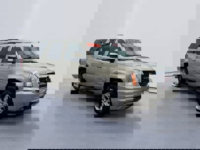 Used 2011 GMC Yukon XL SLE