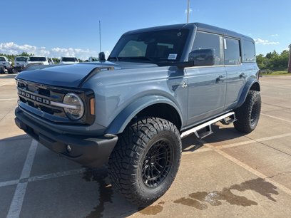New 2024 Ford Bronco Outer Banks